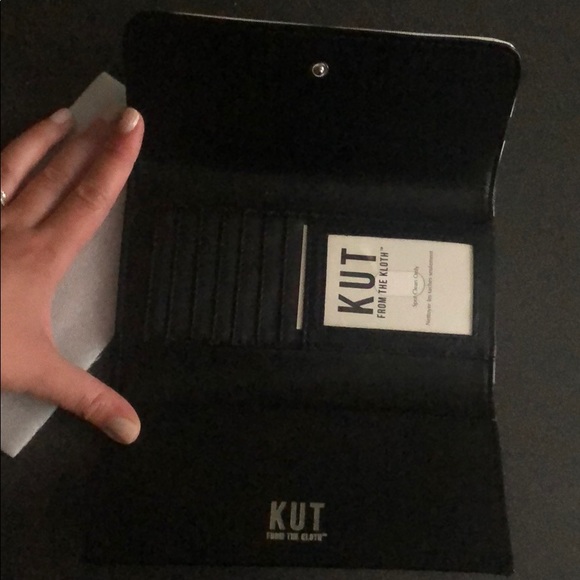 Kut from the Kloth Wallet - Picture 2 of 2